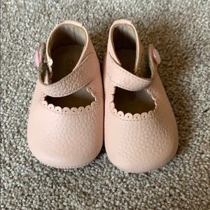 Elephant into baby shoe size 1. Never worn.